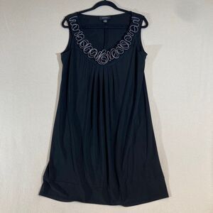 R&M Richards Dress Sz 14 Black Knee‎ Mini Sleeveless Zipper Rose Ruffle Neckline